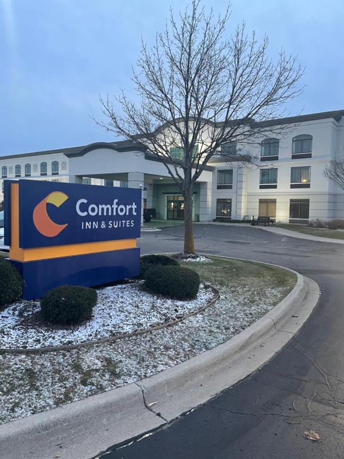 Comfort Inn & Suites Grand Blanc-Flint المظهر الخارجي الصورة