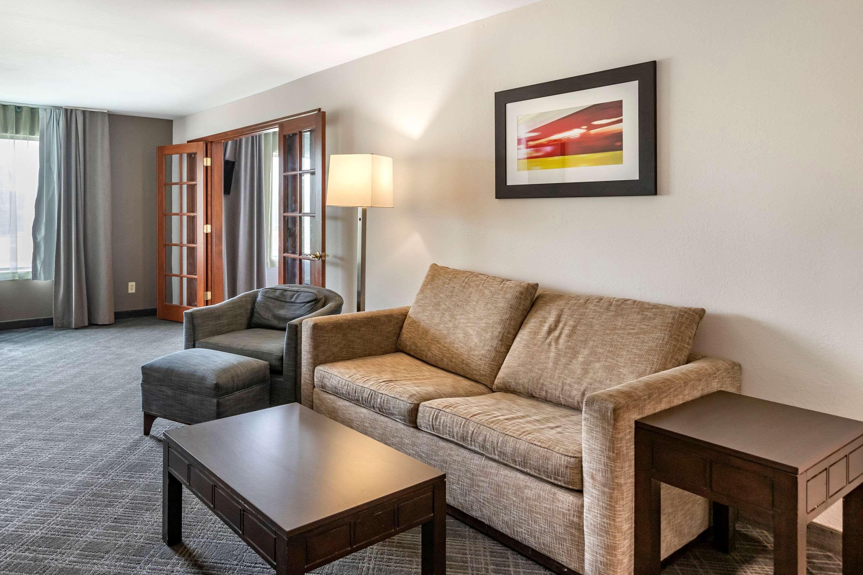Comfort Inn & Suites Grand Blanc-Flint المظهر الخارجي الصورة