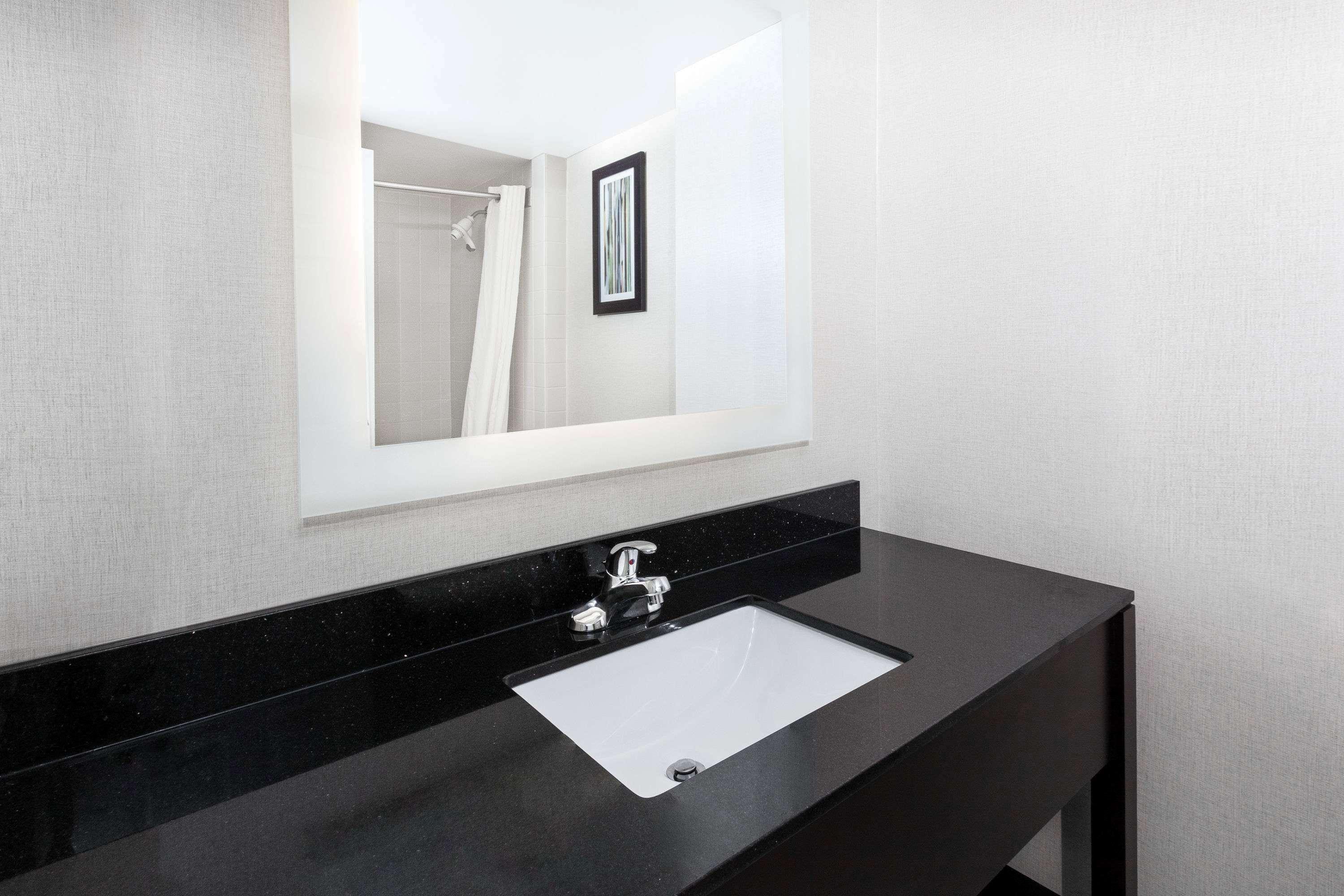 Comfort Inn & Suites Grand Blanc-Flint المظهر الخارجي الصورة