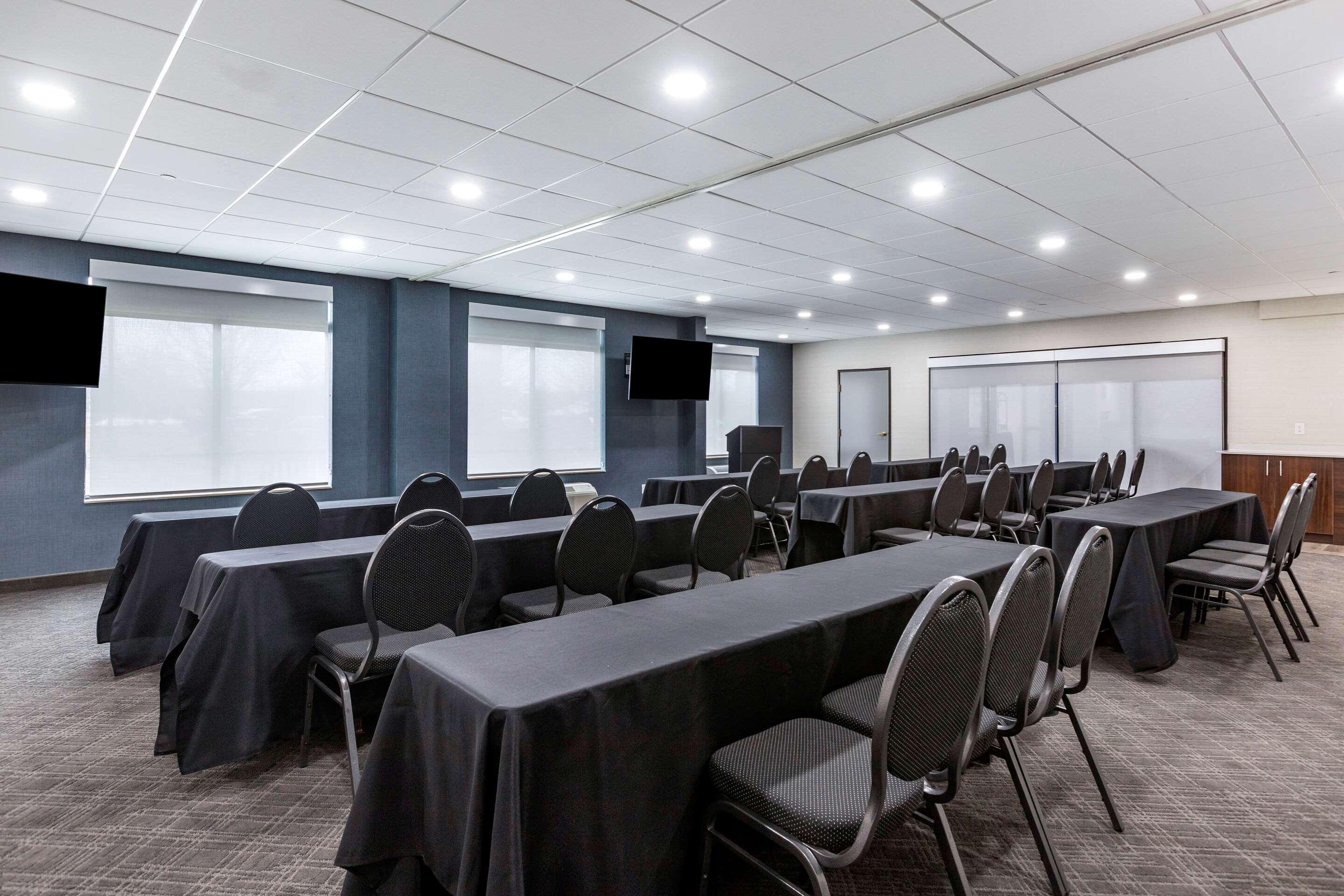 Comfort Inn & Suites Grand Blanc-Flint المظهر الخارجي الصورة